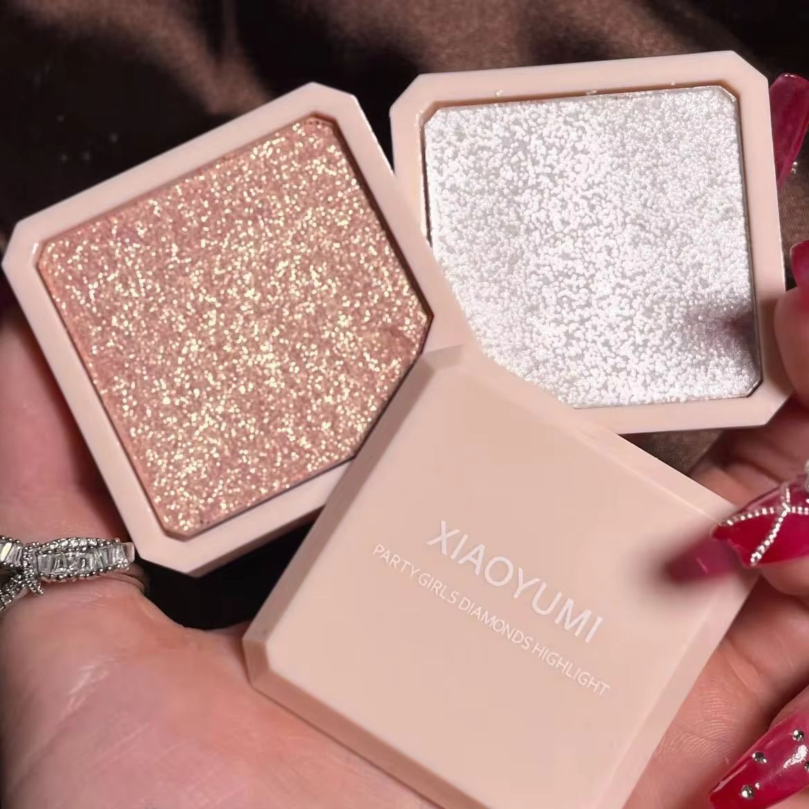 Two-tone high-gloss face and e - Highlighter Bronzer Palette review and price